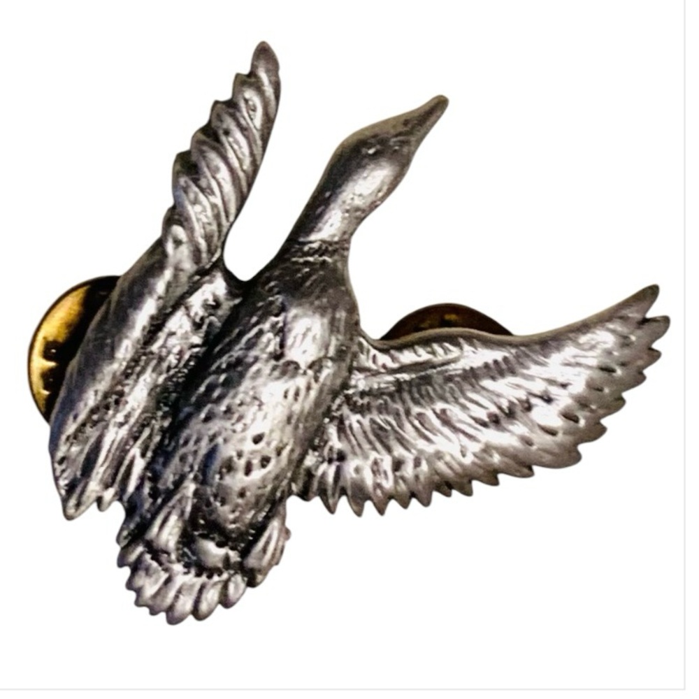 Flying Duck Pewter Pin Brooch -British Hand Crafted- Waterfowl, Hunting Bird VTG